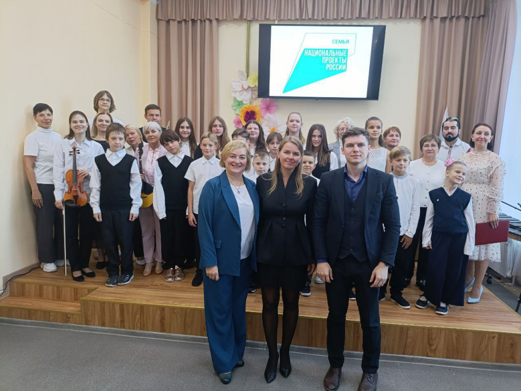 Лебяженской детской школы искусств опробовали на концерте музыкальные инструменты, полученные по нацпроекту