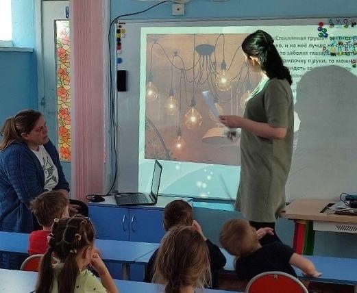 В Ломоносовском районе детей учат бережному отношению к энергоресурсам