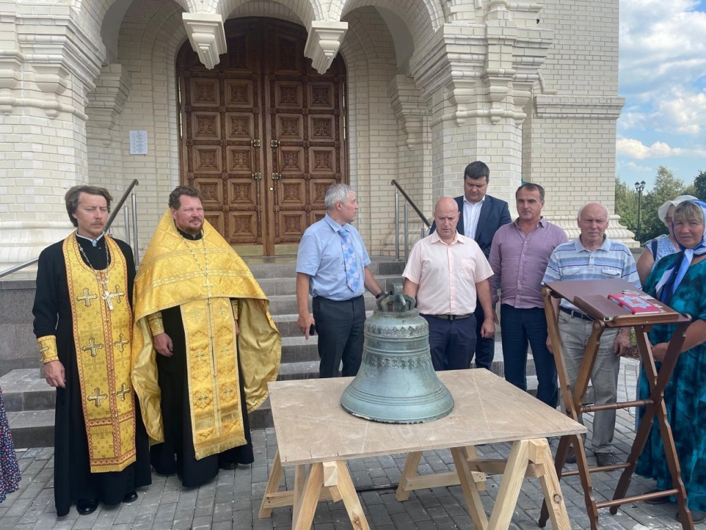 В храм деревни Коваши вернулся старинный колокол