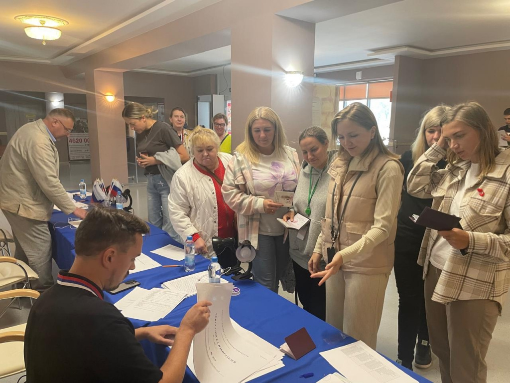 В Ломоносовском районе проголосовали около 10 тысяч избирателей 