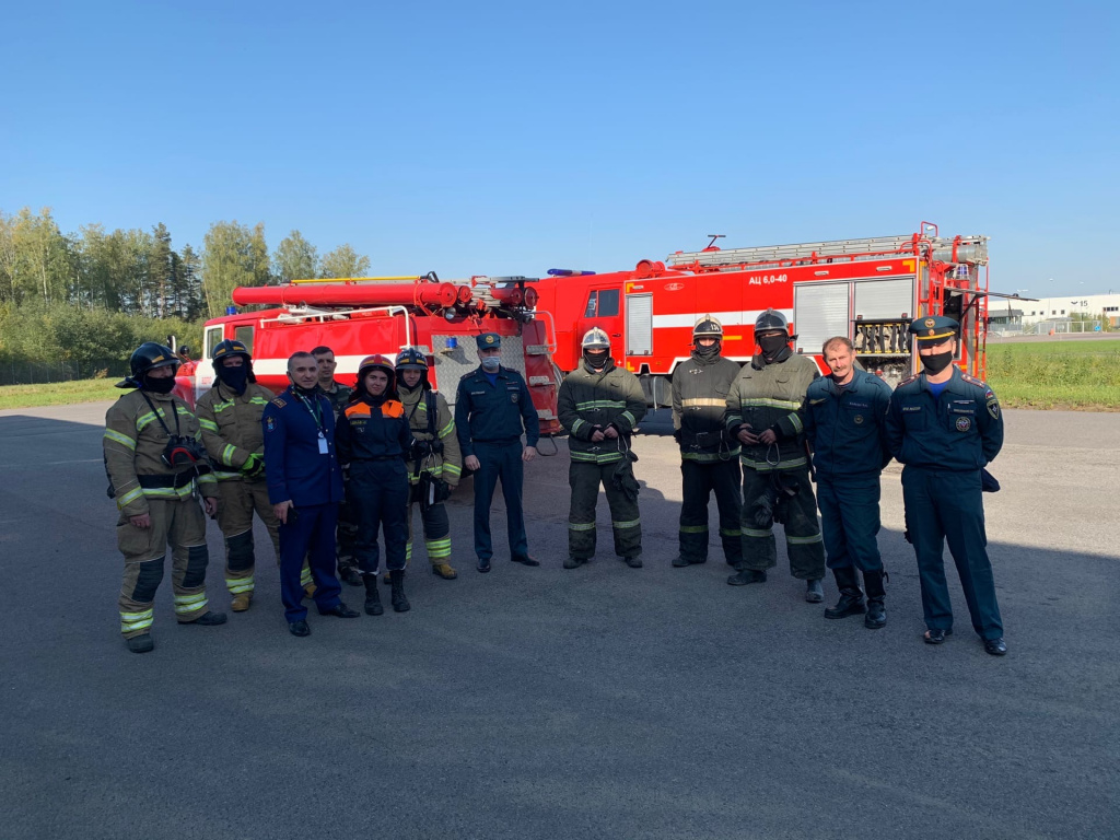 Сигналы Гражданской обороны и пожарные учения прошли в Ломоносовском районе