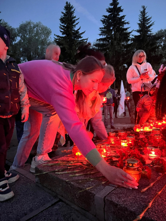 В честь Дня памяти и скорби ломоносовцы присоединились к молодёжному автопробегу