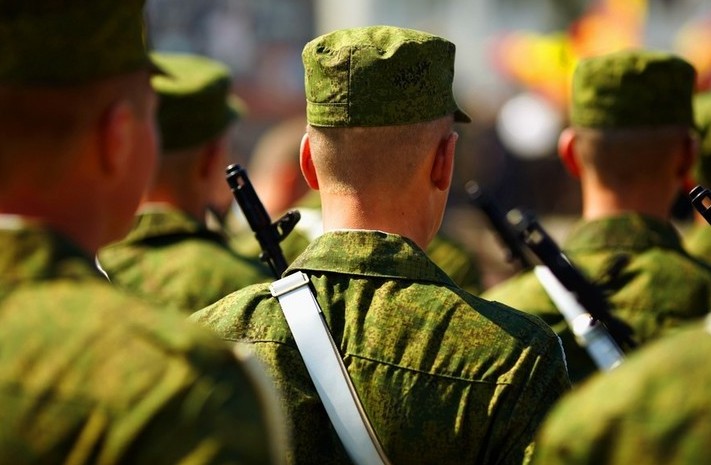 В Ленинградском военном округе в несколько раз увеличилось число желающих подписать контракт 