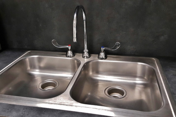 В Низино, Узигонтах и Яльгелево отключат холодную воду из-за аварийно-восстановительных работ на водоводе