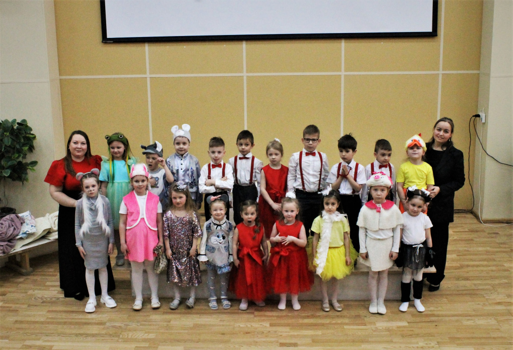 Воспитанники Горбунковской детской школы искусств представили свою новую постановку