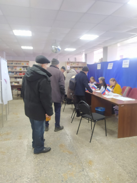 Ломоносовский район продолжает активно голосовать на выборах президента России 