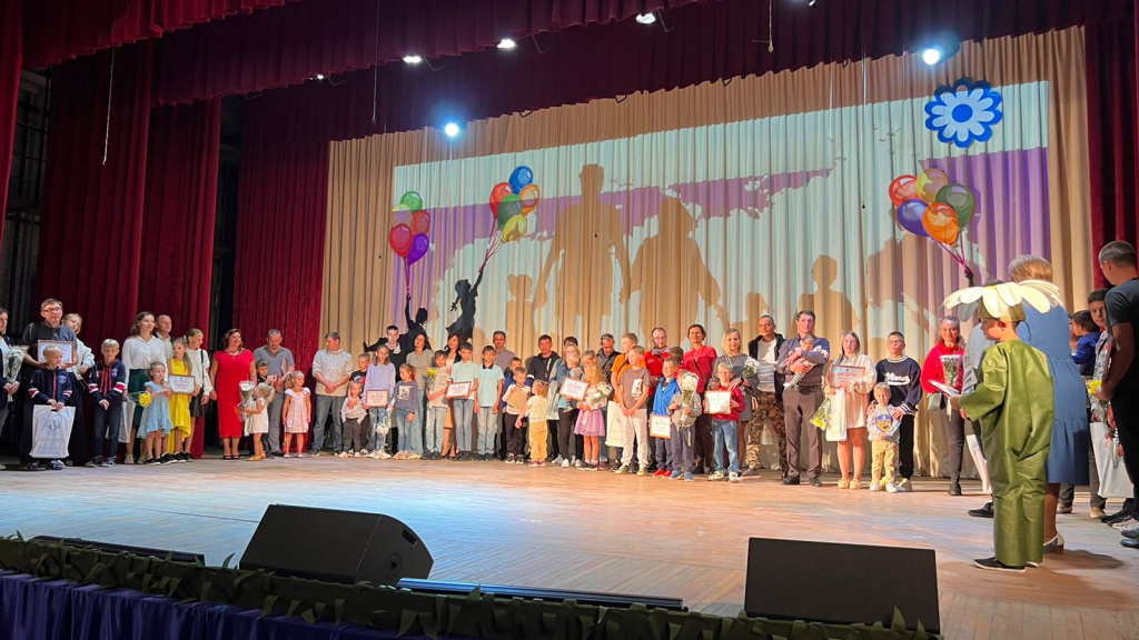 «Дети – это самое большое богатство»: в деревне Лаголово прошёл областной фестиваль «День Детства»