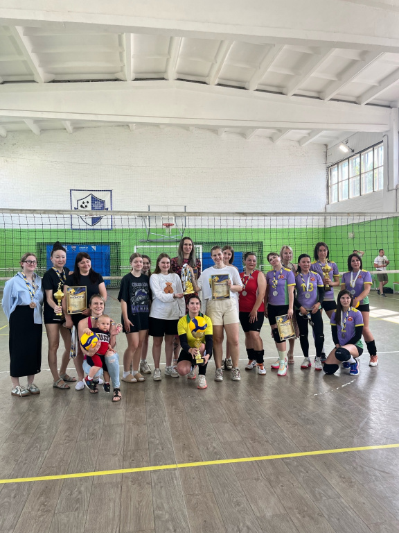 В Ломоносовском районе определены призёры чемпионата по волейболу среди женщин