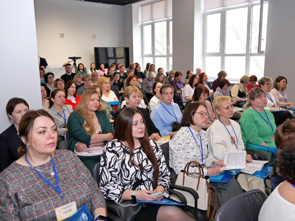 В Ленинградской области прошла научно-практическая конференция «Психолого-педагогическое сопровождение образовательного процесса»
