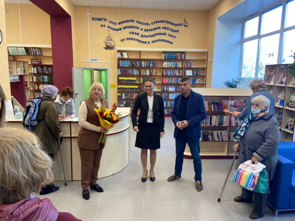 В Ломоносовском районе открылась современная библиотека и детская школа искусств в рамках нацпроекта «Образование»