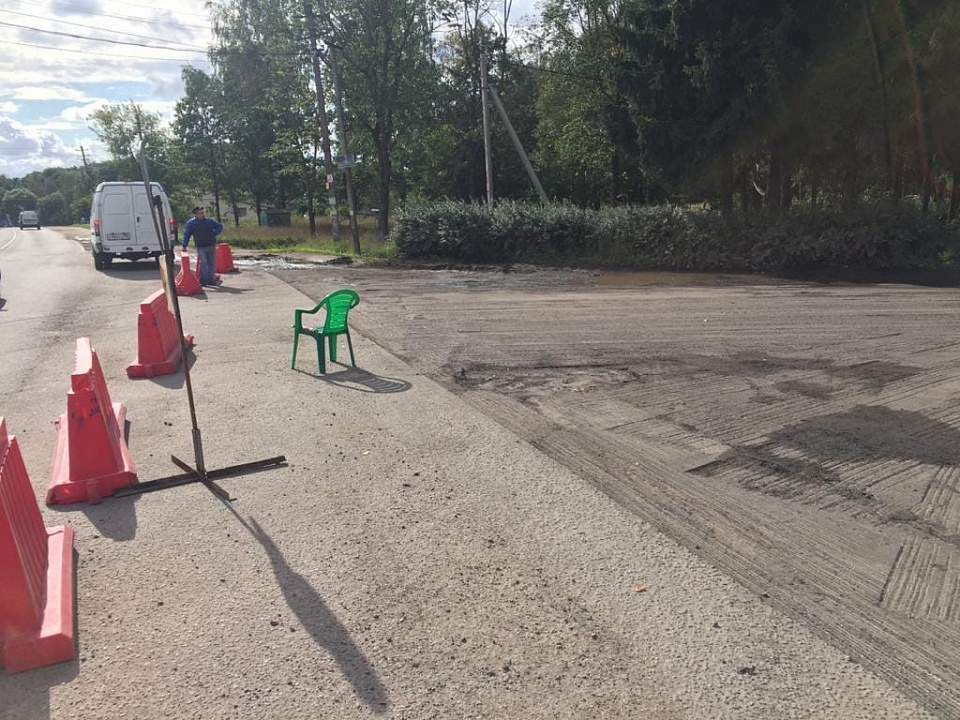 На участке автодороги Разбегаево - Велигонты начались дорожные работы