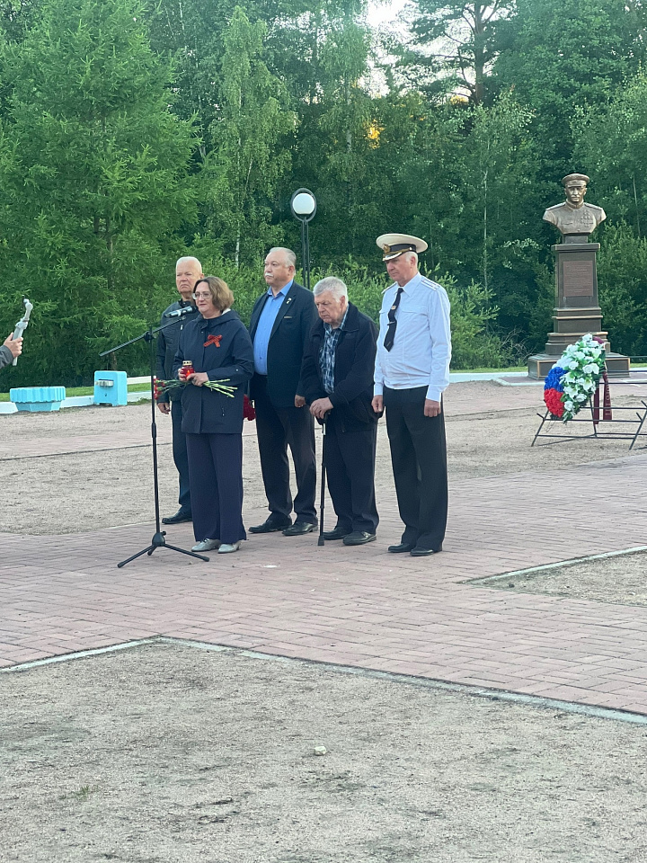 В честь Дня памяти и скорби ломоносовцы присоединились к молодёжному автопробегу