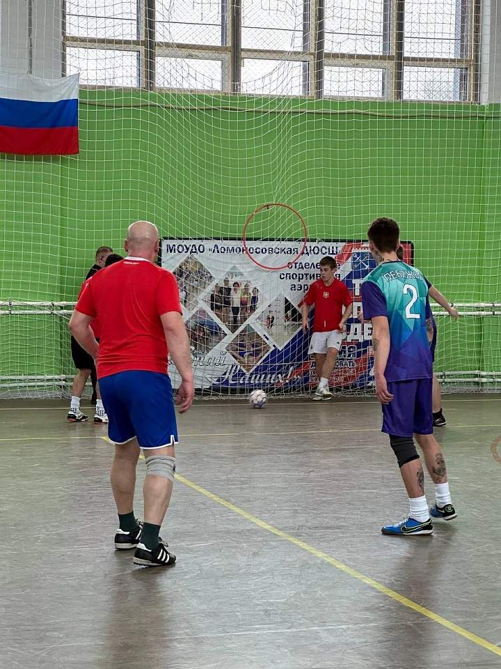 В Ломоносовском районе прошёл ещё один игровой день чемпионата по футзалу среди мужчин