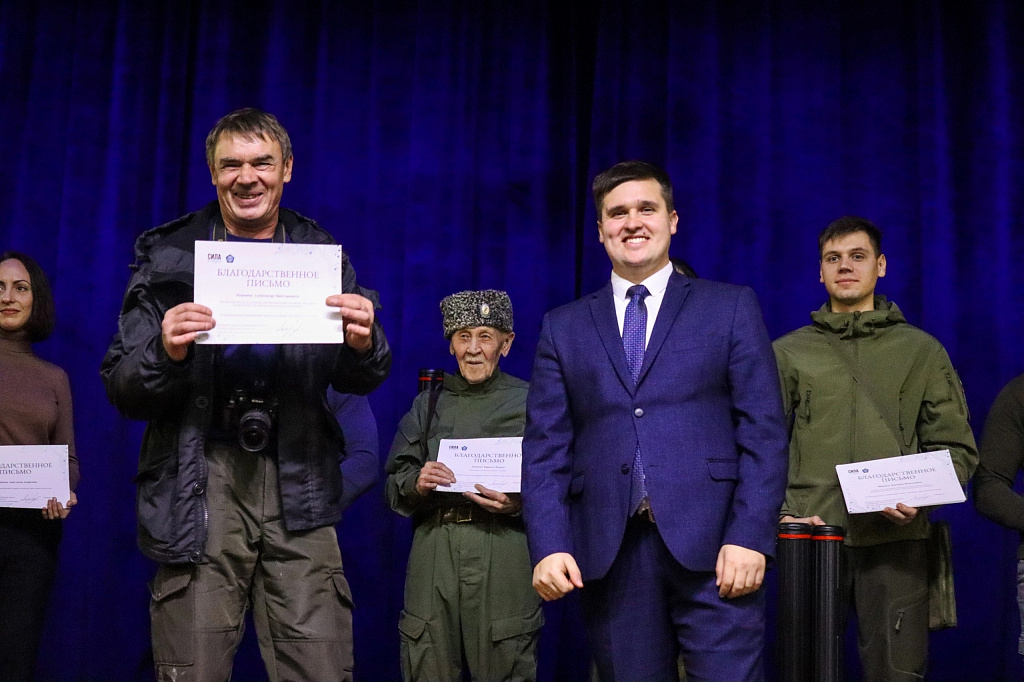 В Районном центре культуры и молодежных инициатив торжественно закрыли «Вахту Памяти» Ленинградской области