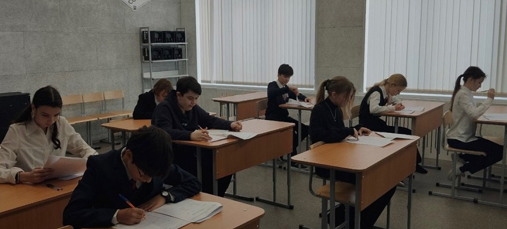 Школьники Ломоносовского района стали участниками III региональной олимпиады по английскому языку 