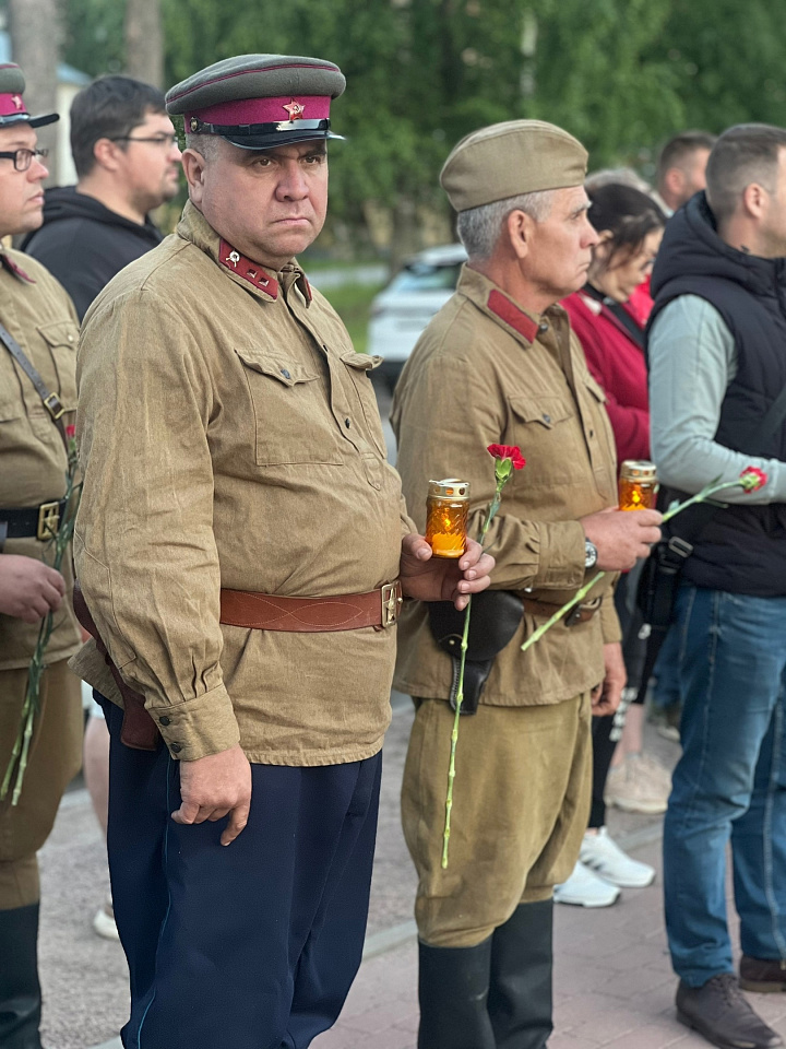 В честь Дня памяти и скорби ломоносовцы присоединились к молодёжному автопробегу